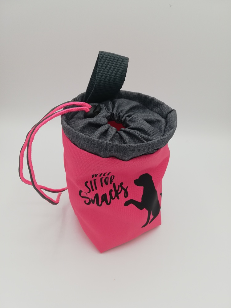 Futterbeutel "Will Seat For Snacks" pink/grau